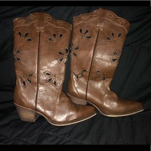 Dingo Cowboy Boots - flower cutout pattern